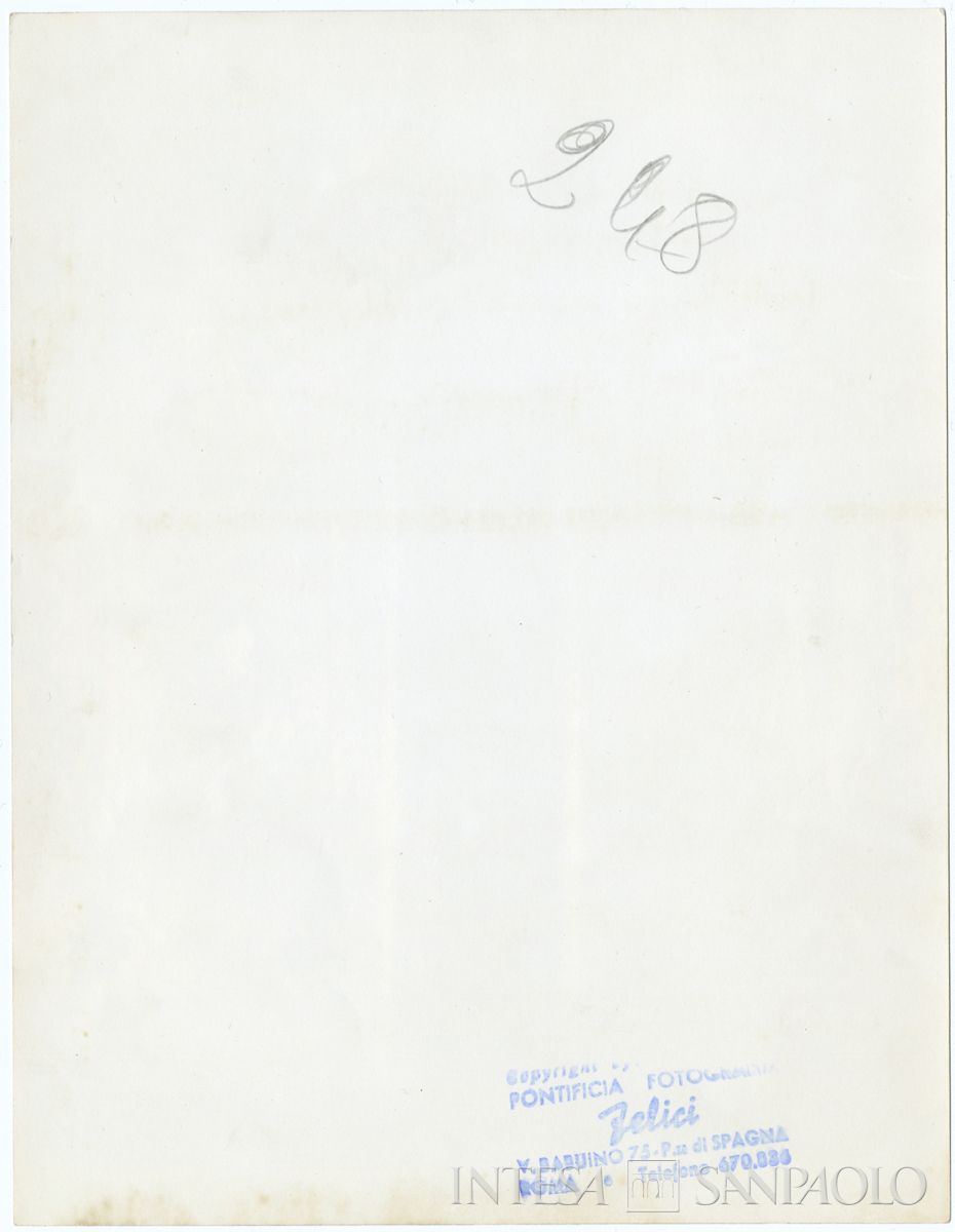 Porta della Morte, realizzata da Giacomo Manzù nella Basilica di San Pietro, Roma, 28 giugno 1964 (fotografo Bruno Del Priore) (verso)