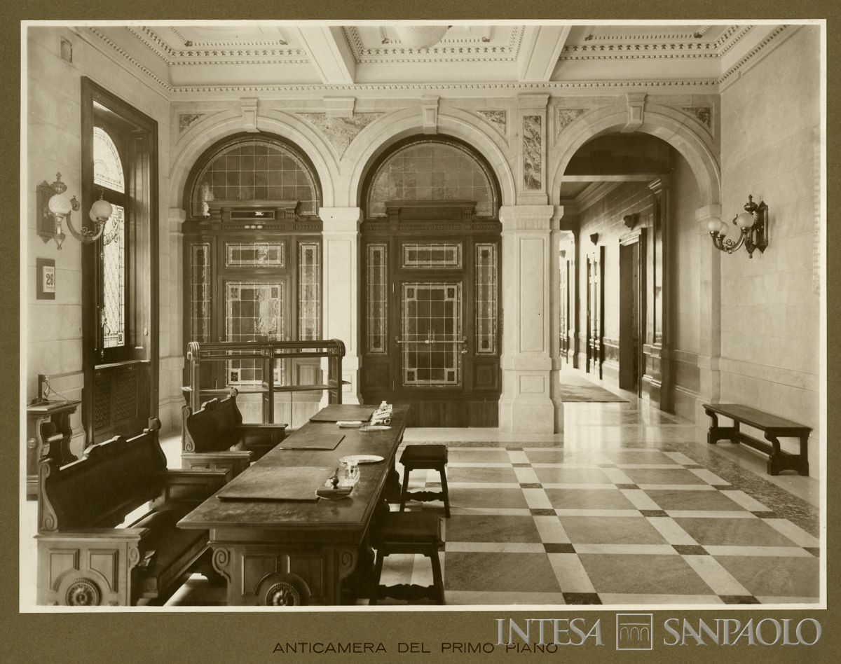 Anticamera del primo piano della Direzione Centrale Comit, Milano - piazza della Scala 3 (foto Vittorio Cicala)