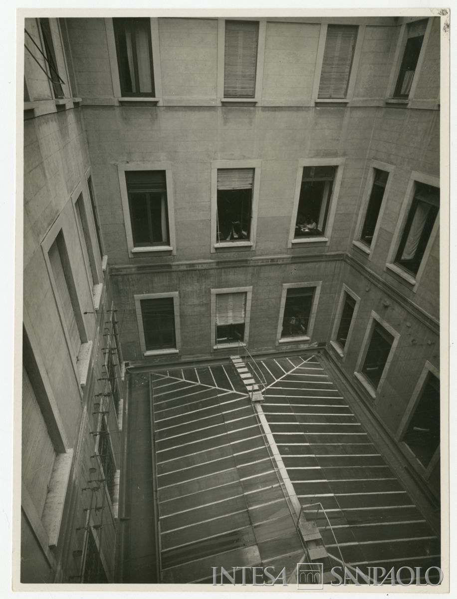 Palazzo di piazza della Scala 6, lucernario del salone 'B', 1933-1934 (fotografo sconosciuto)