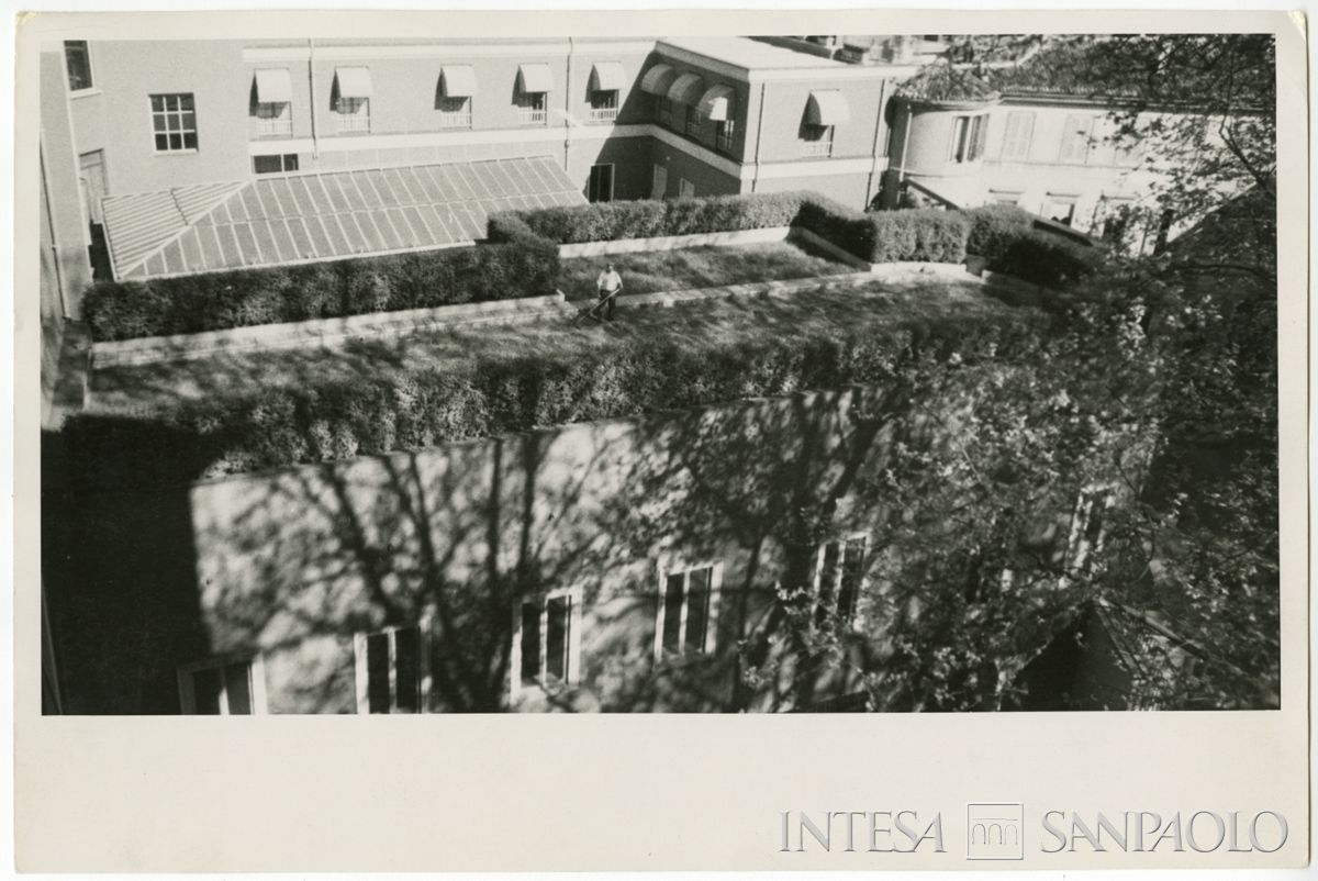 Palazzo di piazza della Scala 6, giardino pensile, post 1934 (fotografo sconosciuto)