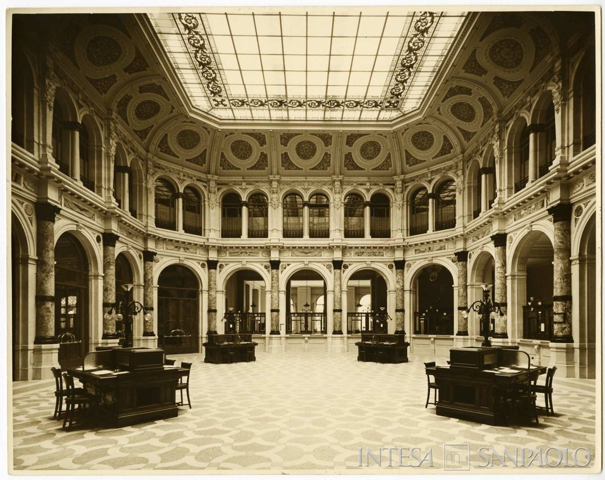 Palazzo di piazza della Scala 6, salone A, post 1945 (fotografo sconosciuto)