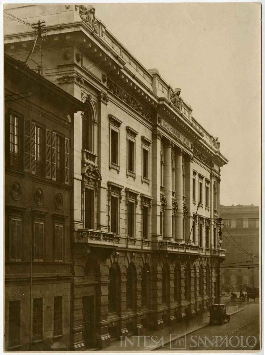 Palazzo di piazza della Scala 6, esterno su via Manzoni, 1911-1912 (Gigi Bassani)