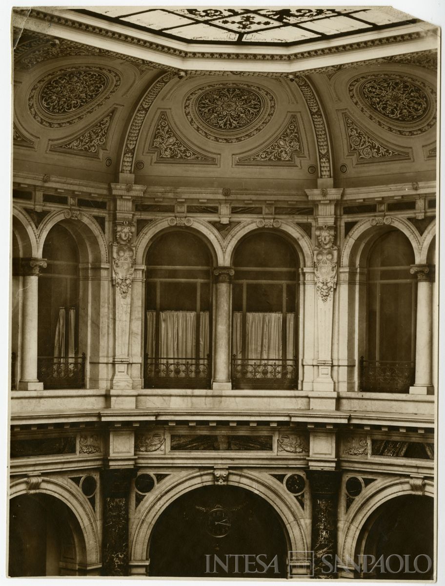 Palazzo di piazza della Scala 6, particolare del secondo livello del salone principale, 1911-1912 (Gigi Bassani)