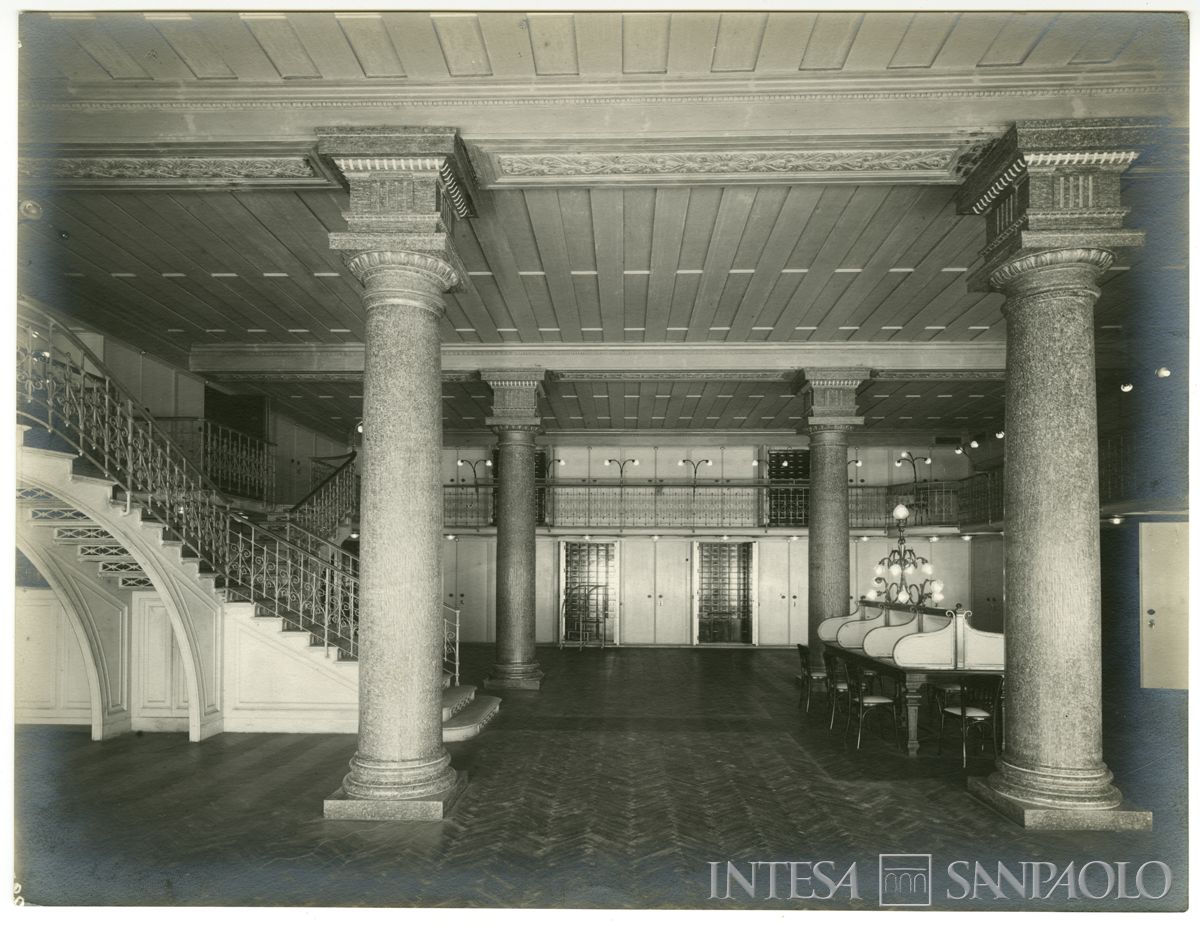 Palazzo di piazza della Scala 6, caveau principale, fine 1911 (Luca Comerio)