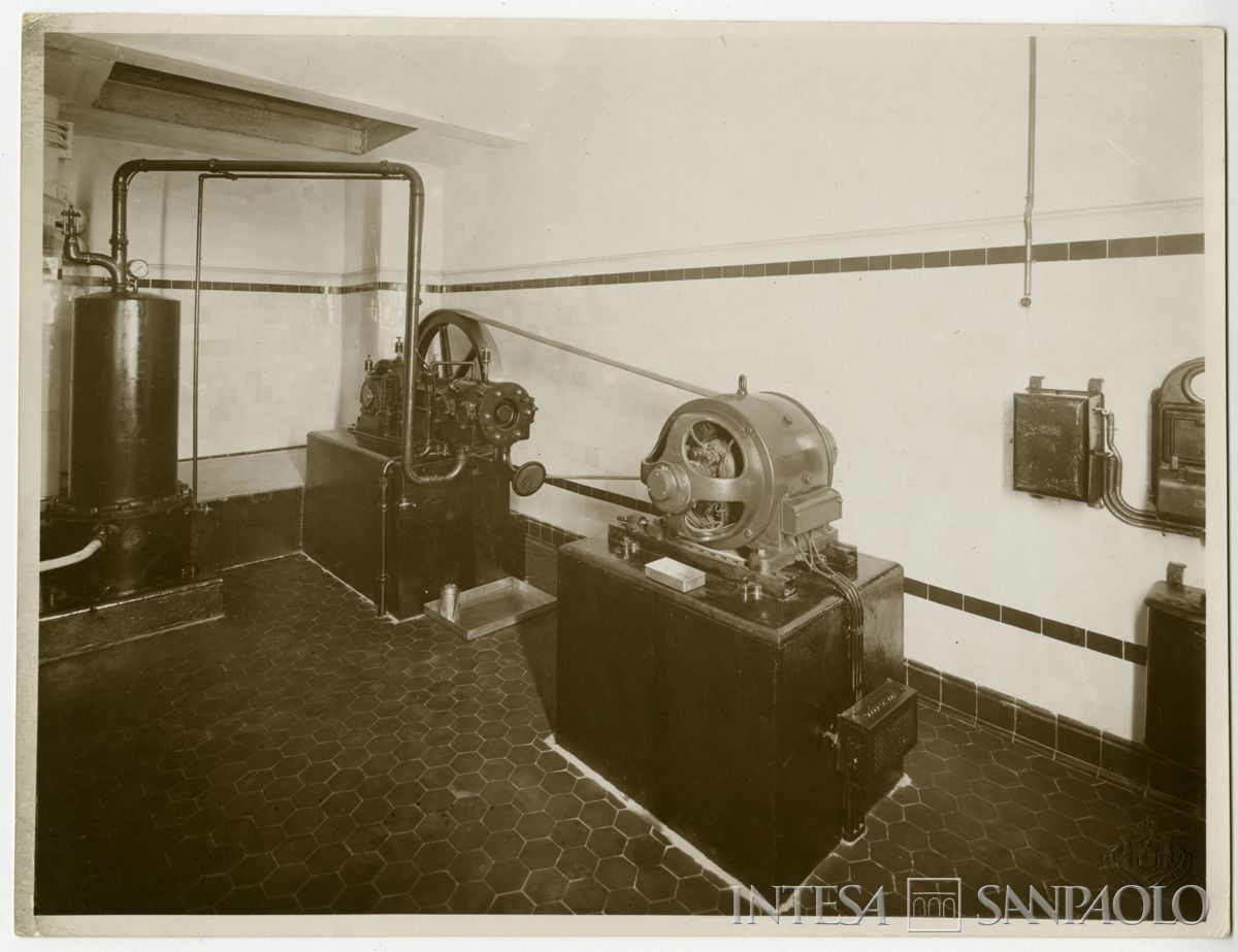 Palazzo di piazza della Scala 6, impianto di spolveramento meccanico a pressione, fine 1911 (Luca Comerio)
