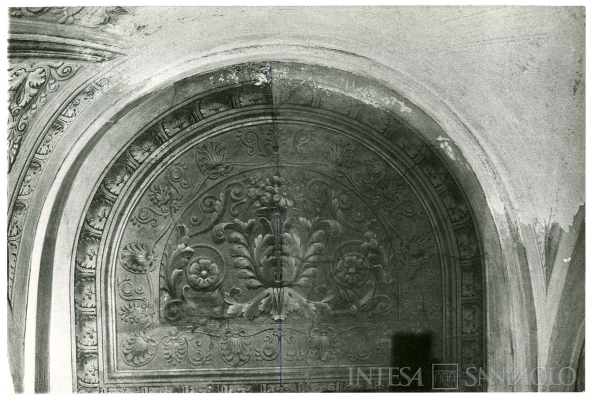 Palazzo Anguissola, campione per la pulitura, 1975-1976 (fotografo sconosciuto)