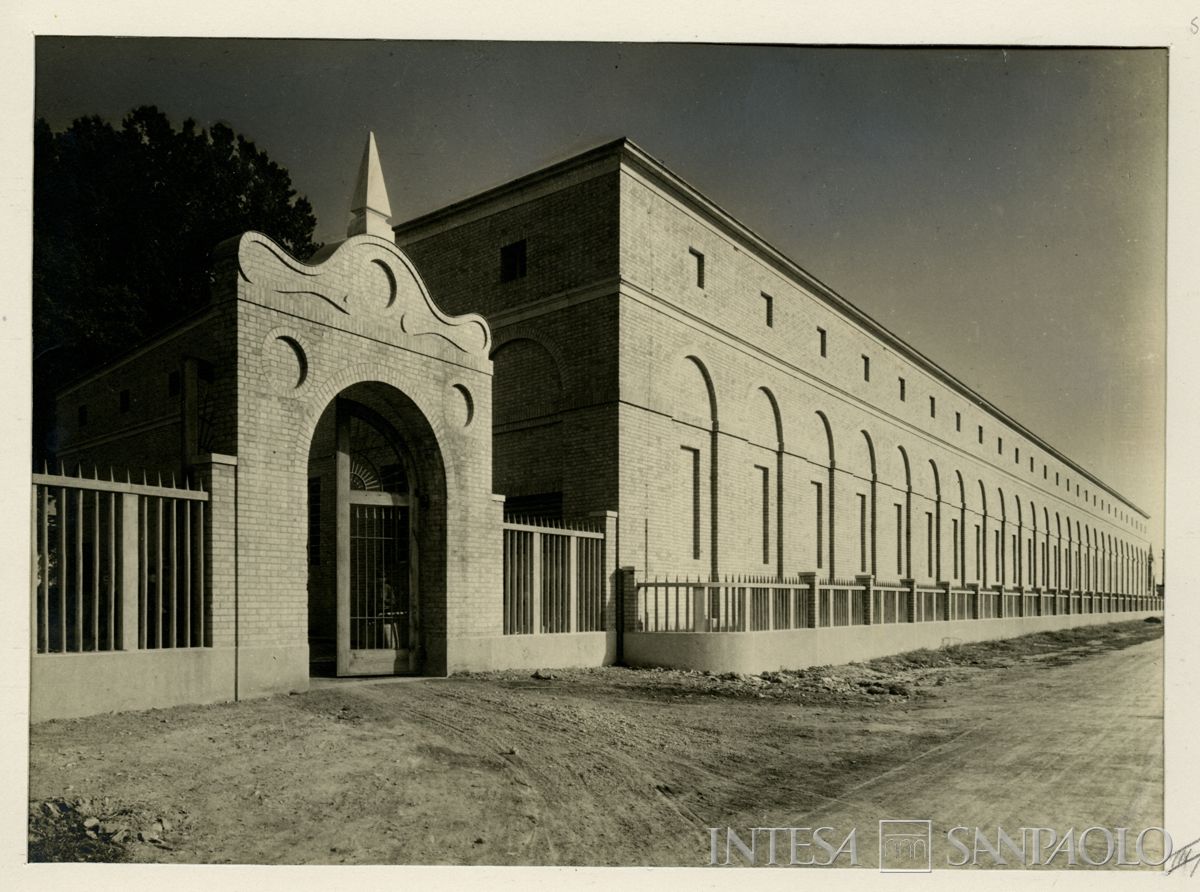 BCI, Parma: Centro Amministrativo Elettronico (CAE), 1940-1941 (foto di Libero Tosi)