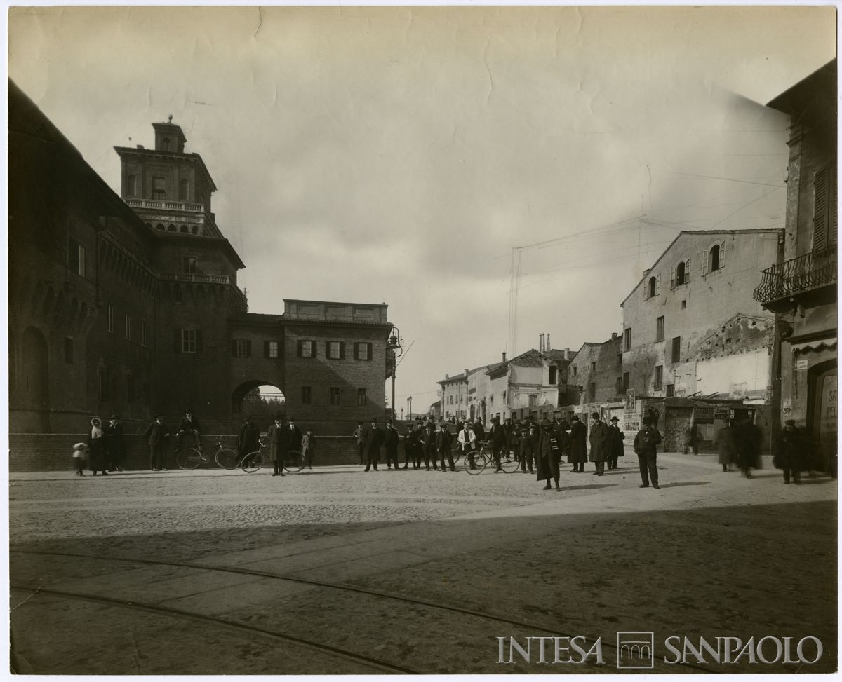 BCI, Ferrara: area prescelta per il progetto di filiale, in Largo Castello (già Salita al Castello), 1913-1914 (fotografo sconosciuto)
