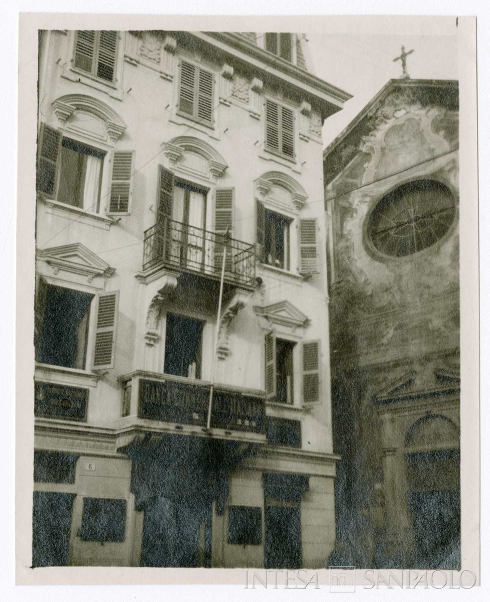 BCI, Ivrea: agenzia di Piazza Vittorio Emanuele 4-6, 1914-1920 circa (fotografo sconosciuto)