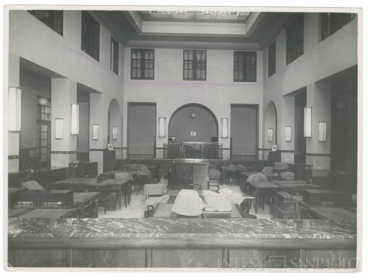 BCI, Palermo: sede di via Napoli 41, salone per il pubblico, post 1936 (Fotografia Pasinati)