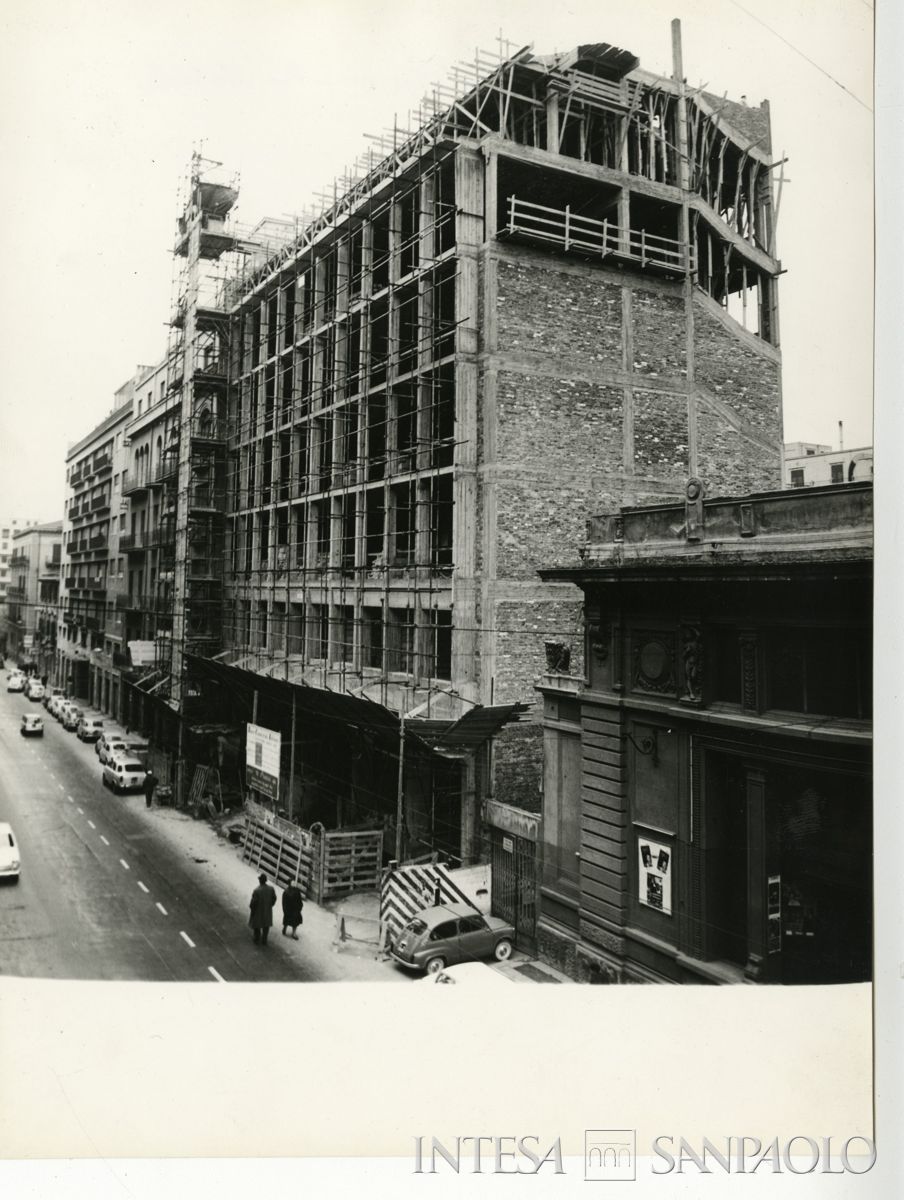 BCI, Palermo: facciata principale della sede di via Mariano Stabile 150/152 in costruzione, 3 febbraio 1964 (Studio Fotografico Scafidi)
