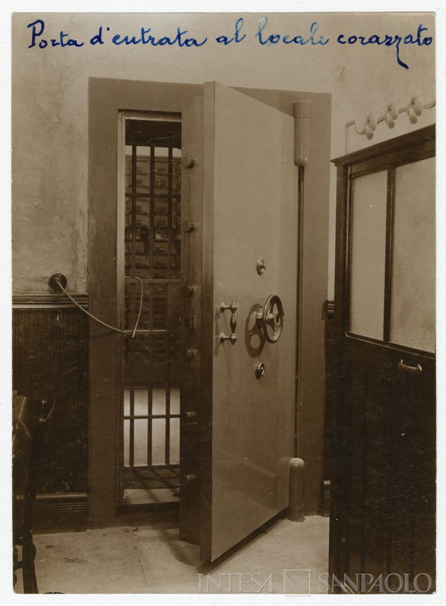 BCI, Sassari: succursale di Piazza d'Italia 6, 1919-1922 (fotografo sconosciuto)