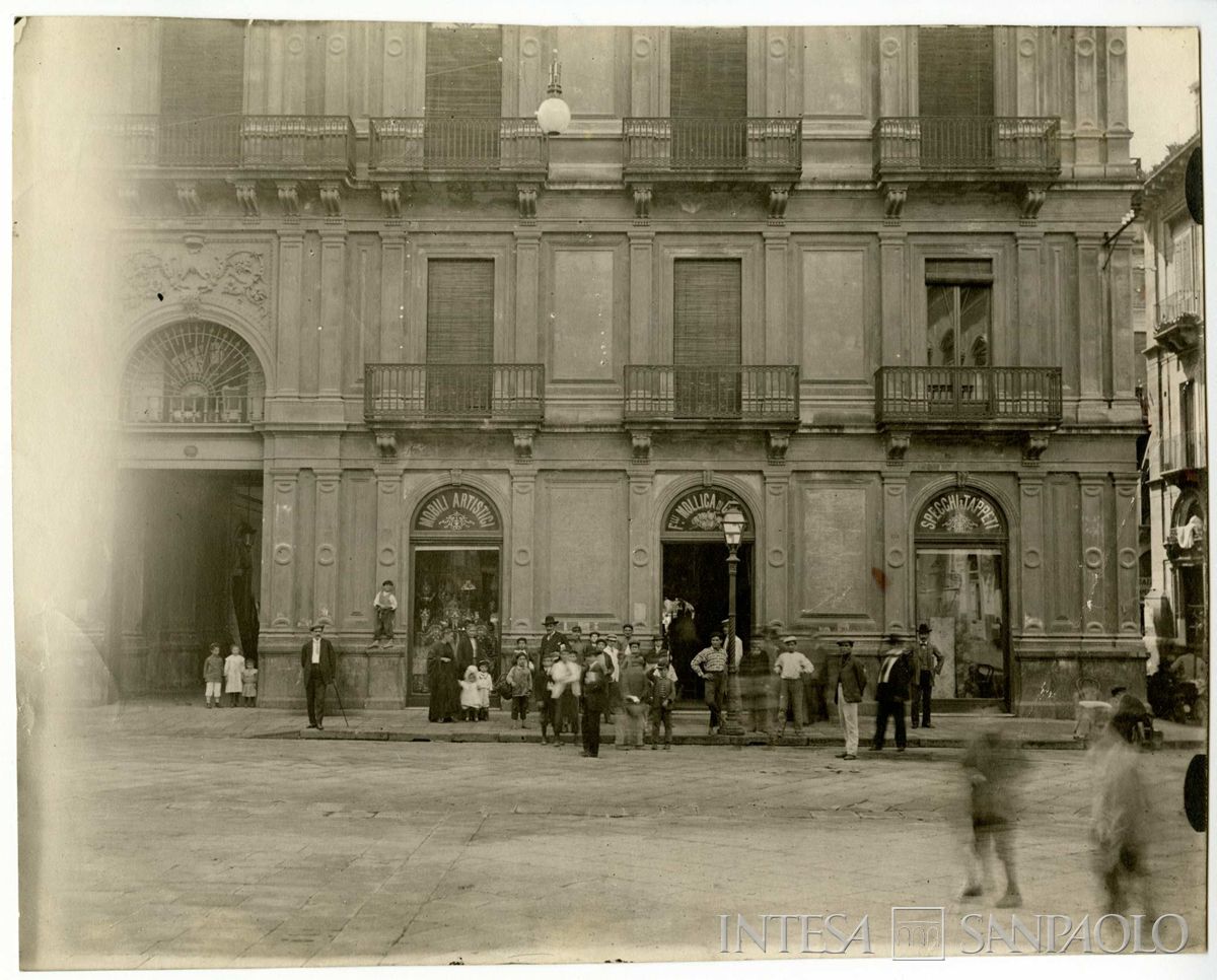 Catania: Via Antonino di Sangiuliano 257-259, ante 1903 (fotografo sconosciuto)
