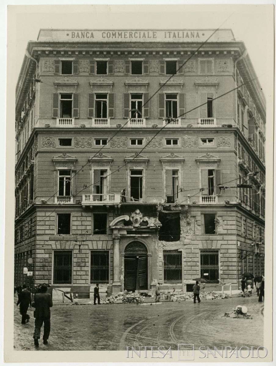 BCI, Genova: sede, Via Carlo Felice 5-7, 1944 (foto di Ermanno Sangiorgi)