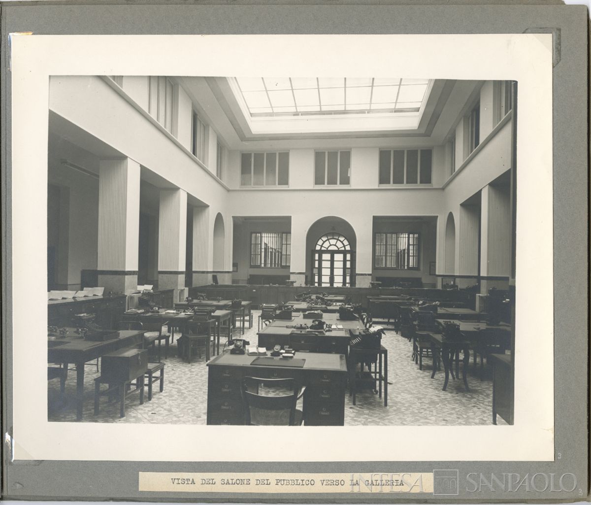 BCI, Palermo: sede di via Napoli 41, interno, post 1936 (fotografo sconosciuto)