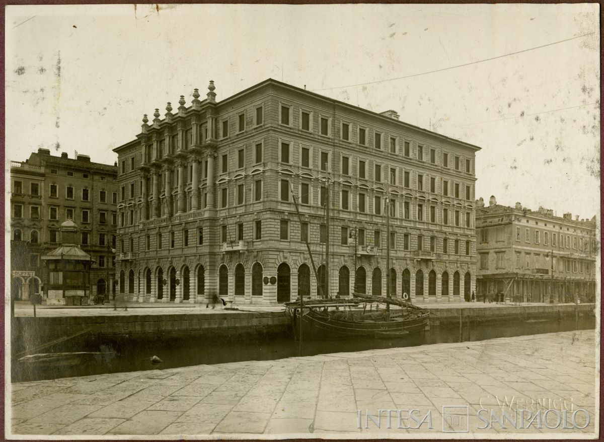BCI, Trieste: sede di piazza Ponterosso 1, 1921-1928 (foto di Carlo Wernigg)