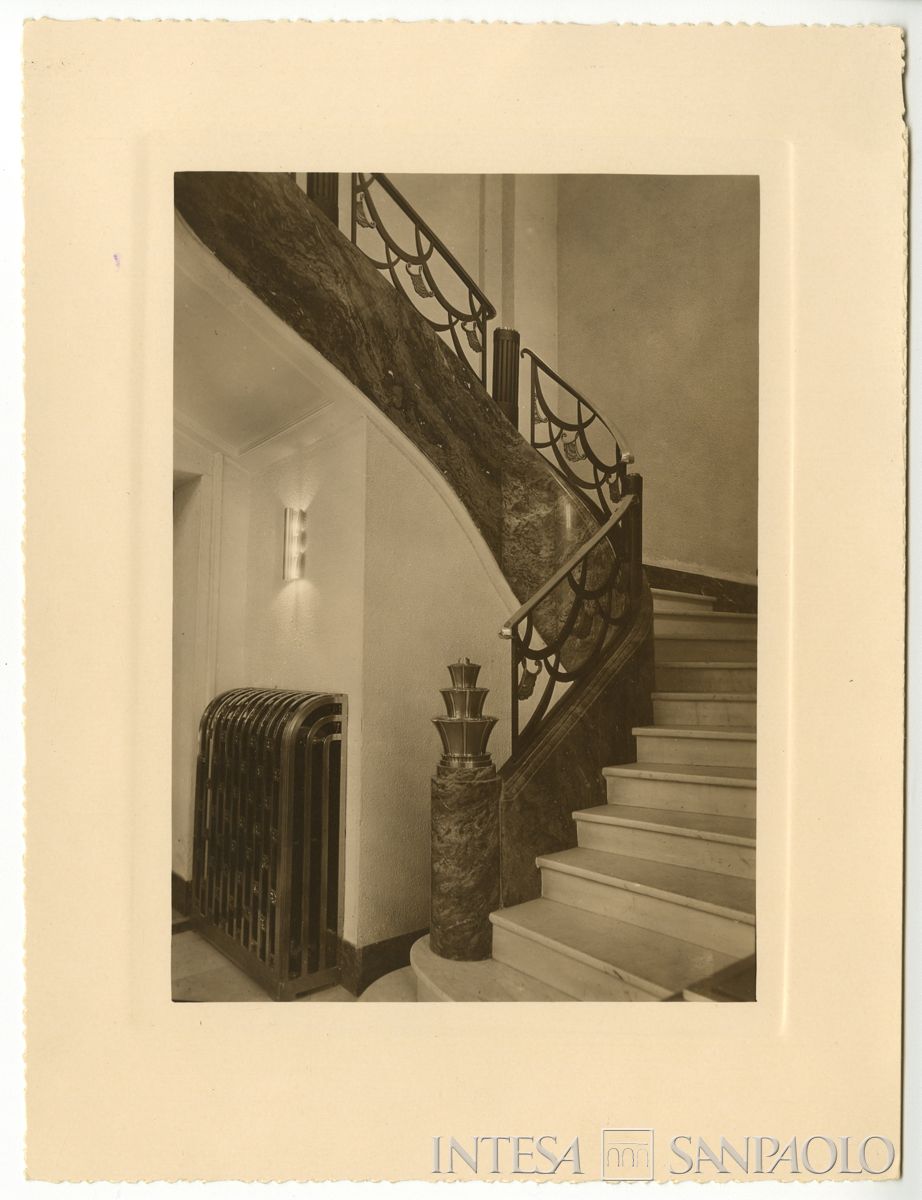 Banca Commerciale Italiana (France), Nizza: filiale di Avenue de la Victoire 10, 1932 ca. (foto di Delahaye, A.)