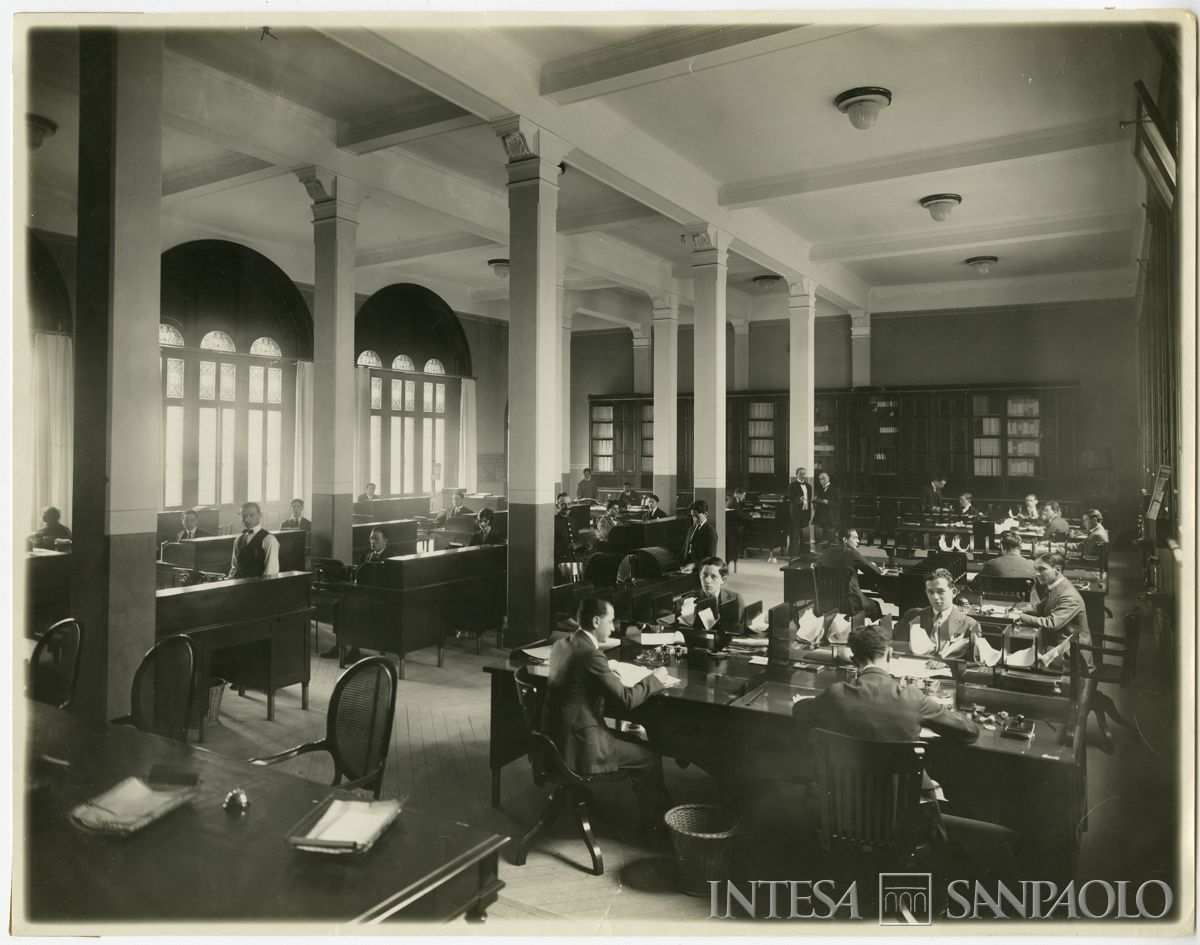 Banca Commerciale Francese e Italiana per l'America del Sud, San Paolo: succursale di Rua 15 de Novembro 27, 1921 (foto di Photo-Studio Hugo D. Zanella)