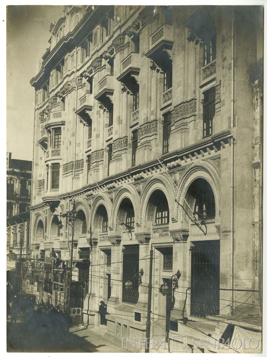 BCI, Costantinopoli: sede di Rue Voivoda 17-19, Palazzo Karaköy, 1 giugno 1922 (foto di Sebah & Joaillier - successori)