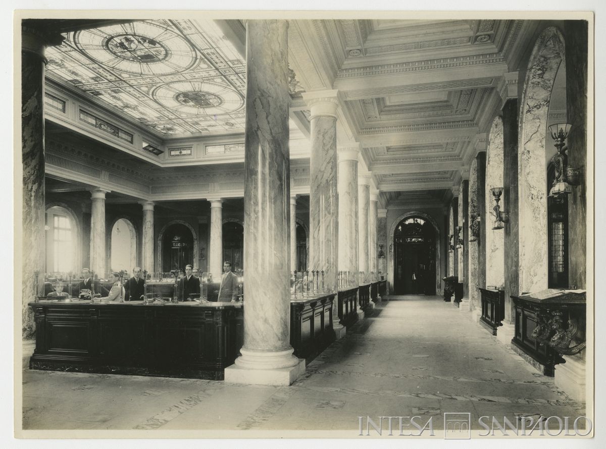 Banco Italiano, Lima: sede di Calle Carrera. Il salone per il pubblico, 21 aprile 1929 (fotografo sconosciuto)
