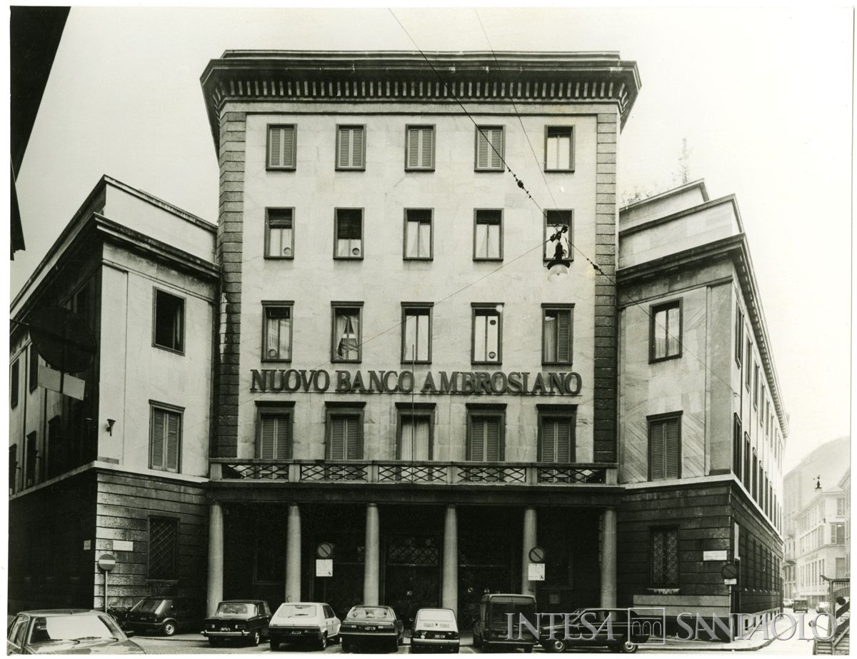 Sede di Milano in largo Belotti - piazza Ferrari, esterno su largo Belotti, 1983 (fotografo sconosciuto)