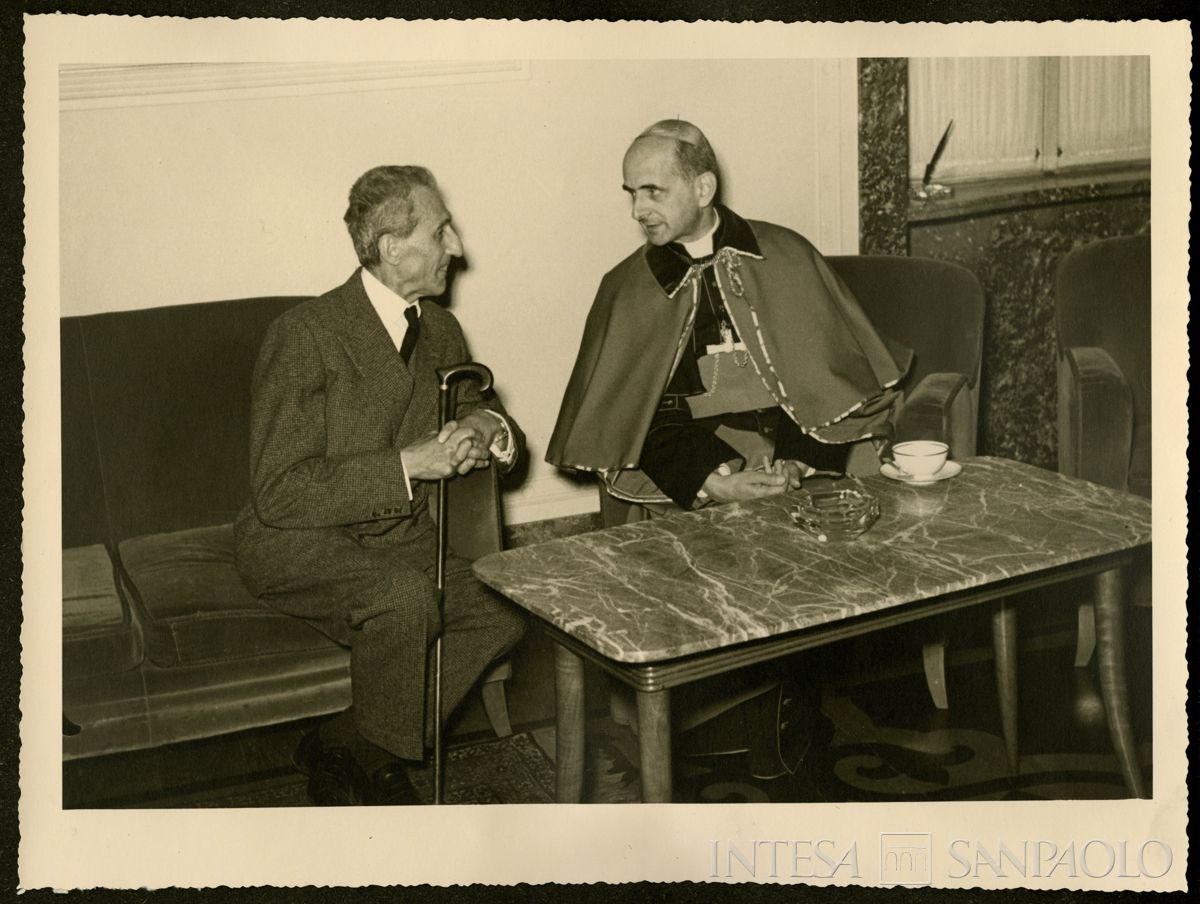 L'arcivescovo Giovanni Battista Montini con il consigliere Conte Vincenzo Negri da Oleggio, 7 ottobre 1955 (Foto N. Ferrario)