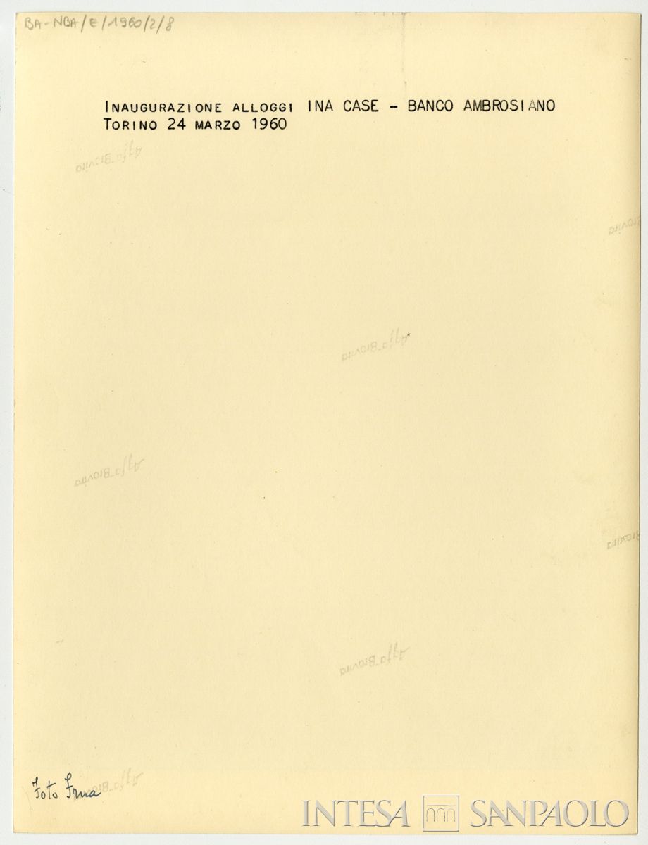 Inaugurazione delle case del piano INA-CASA del Banco Ambrosiano a Torino, 24 marzo 1960 (Foto Frua) - (verso)