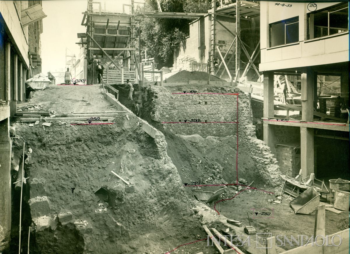 Roma, via IV Fontane, costruzione, tra il 1951 e il 1954 (fotografo sconosciuto)