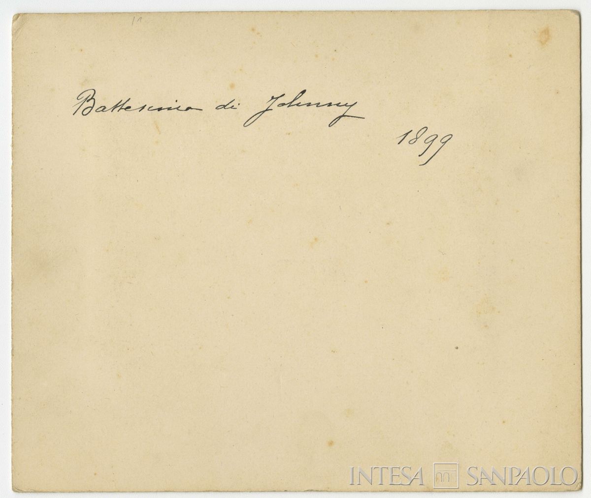 Bernardino e Ester Nogara davanti all'abitazione inglese in occasione del battesimo del figlio Johnny, 1899 (fotografo sconosciuto), verso