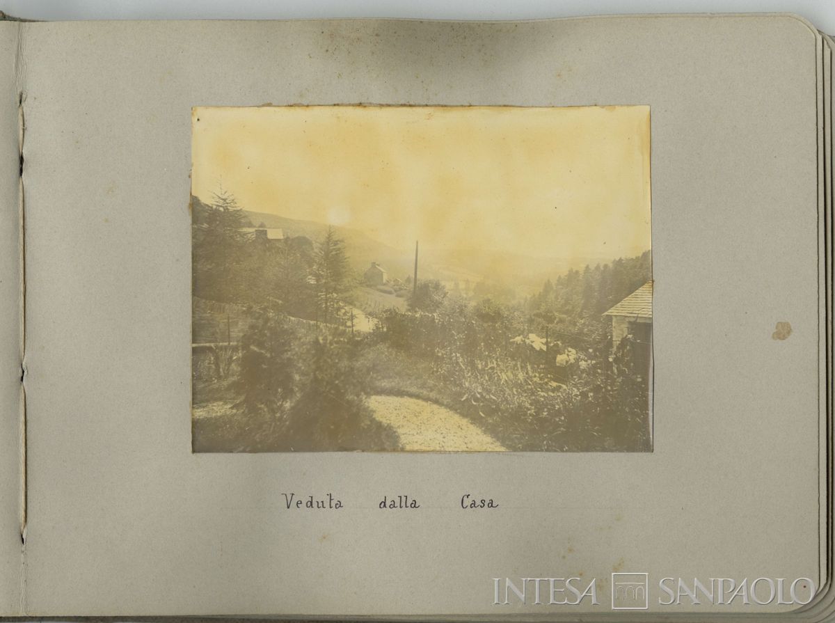 Album del Galles: veduta dall'abitazione dei Nogara, 1899 (fotografo sconosciuto)