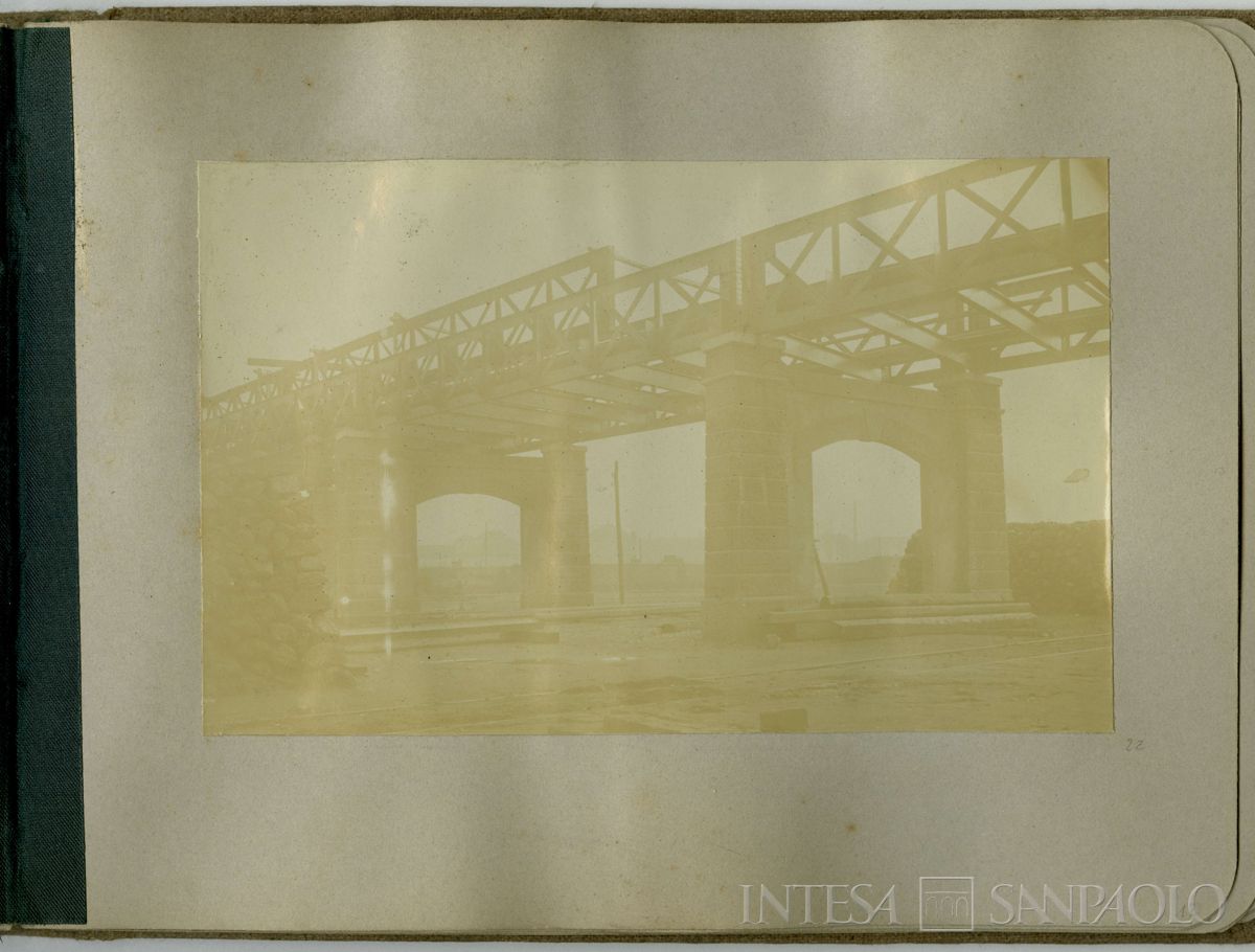 Album del Galles: strutture di ponti in metallo, 1899 (fotografo sconosciuto)