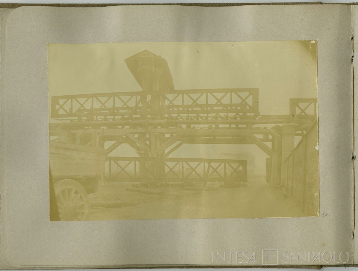 Album del Galles: strutture di ponti in metallo, 1899 (fotografo sconosciuto)