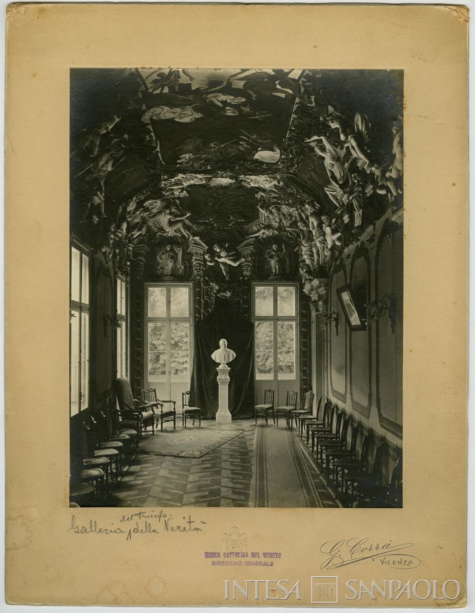 Galleria della verità in Palazzo Leoni Montanari, 1908-1929 (Foto Giovanni Corrà)