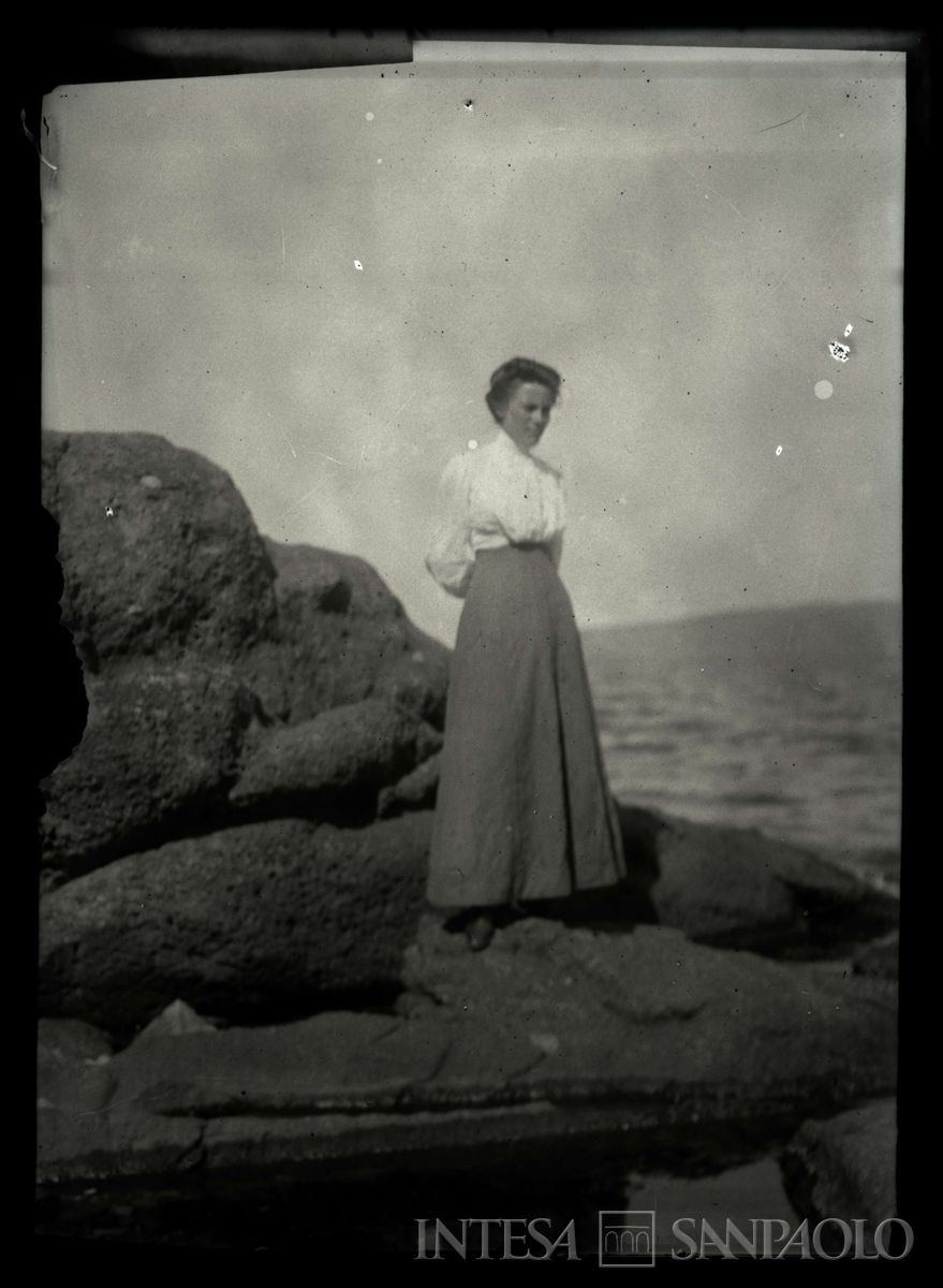 Ritratto di Candida, la balia della famiglia Nogara, circa 1910 (fotografo sconosciuto)