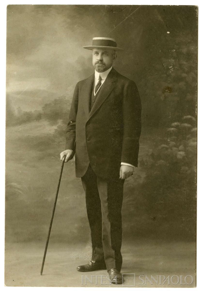 Nogara Bernardino ritratto in studio fotografico, 1912 (Sébah & Joaillier successori)