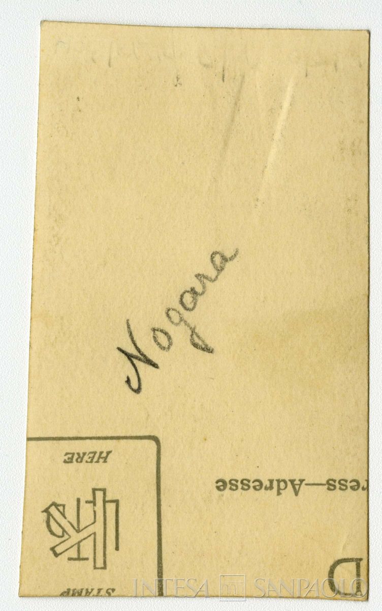 Bernardino Nogara ritratto in studio fotografico, con cappello e papillon, anni 1920 - 1930 (fotografo sconosciuto)