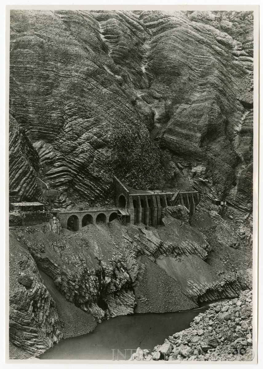 Ferrovia trans-iraniana: linea nord Bender Chah-Téhéran e linea sud Bender Chahpuor-Téhéran, metà anni 1920 (fotografo sconosciuto)