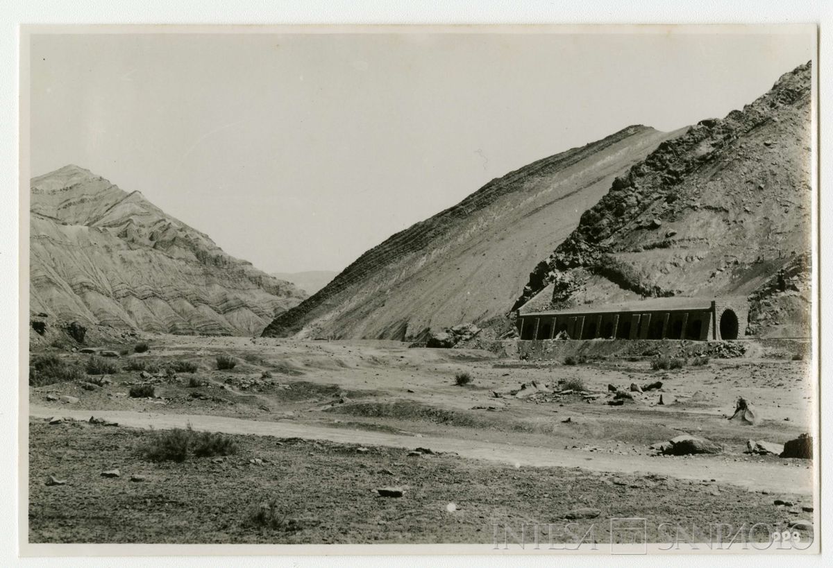 Ferrovia trans-iraniana: linea nord Bender Chah-Téhéran e linea sud Bender Chahpuor-Téhéran, metà anni 1920 (fotografo sconosciuto)