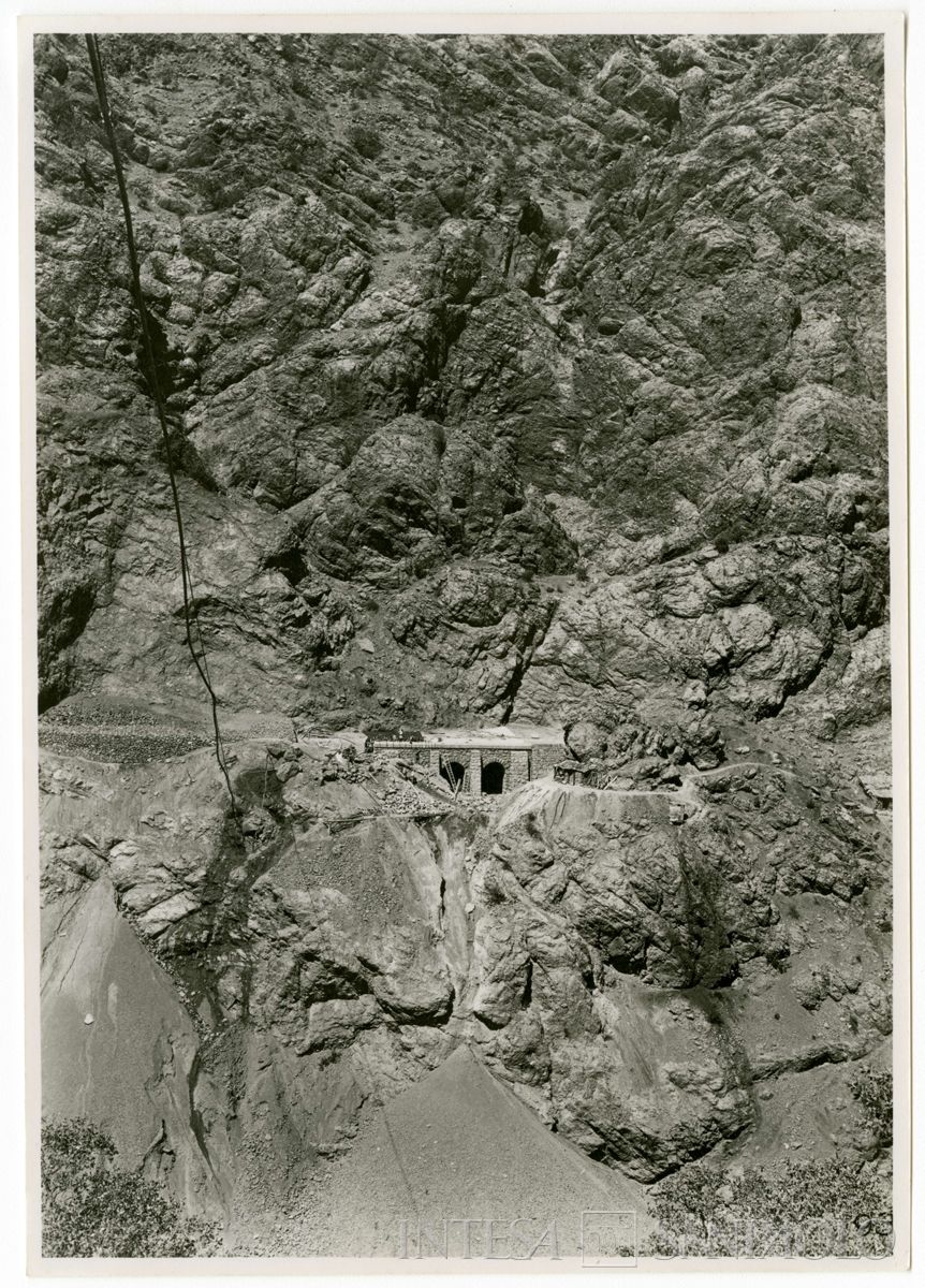 Ferrovia trans-iraniana: linea nord Bender Chah-Téhéran e linea sud Bender Chahpuor-Téhéran, metà anni 1920 (fotografo sconosciuto)