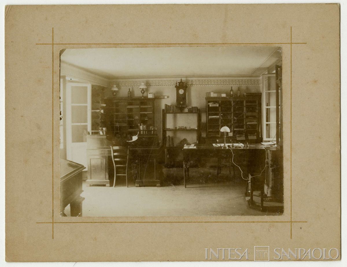 Studio di Bernardino Nogara a Bovegno, 1896-1900 (fotografo sconosciuto)