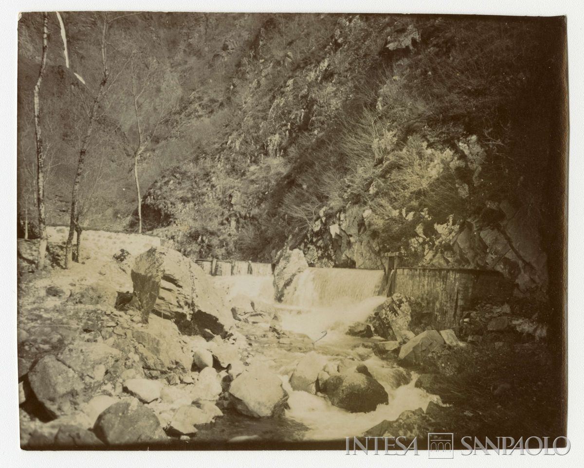 Paesaggio non identificato, 1896-1900 (fotografo sconosciuto)