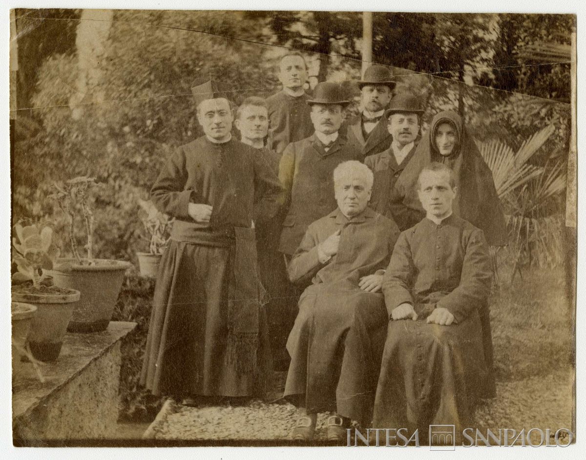 Nogara Bernardino con i fratelli a Bellano, 1904 (fotografo sconosciuto)