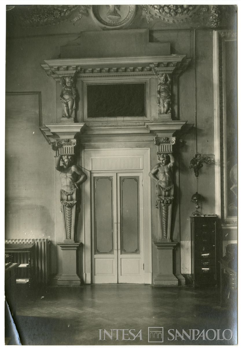 Palazzo Leoni Montanari, portale del Salone d'Apollo, 1929 (Foto Tapparo & Trentin)
