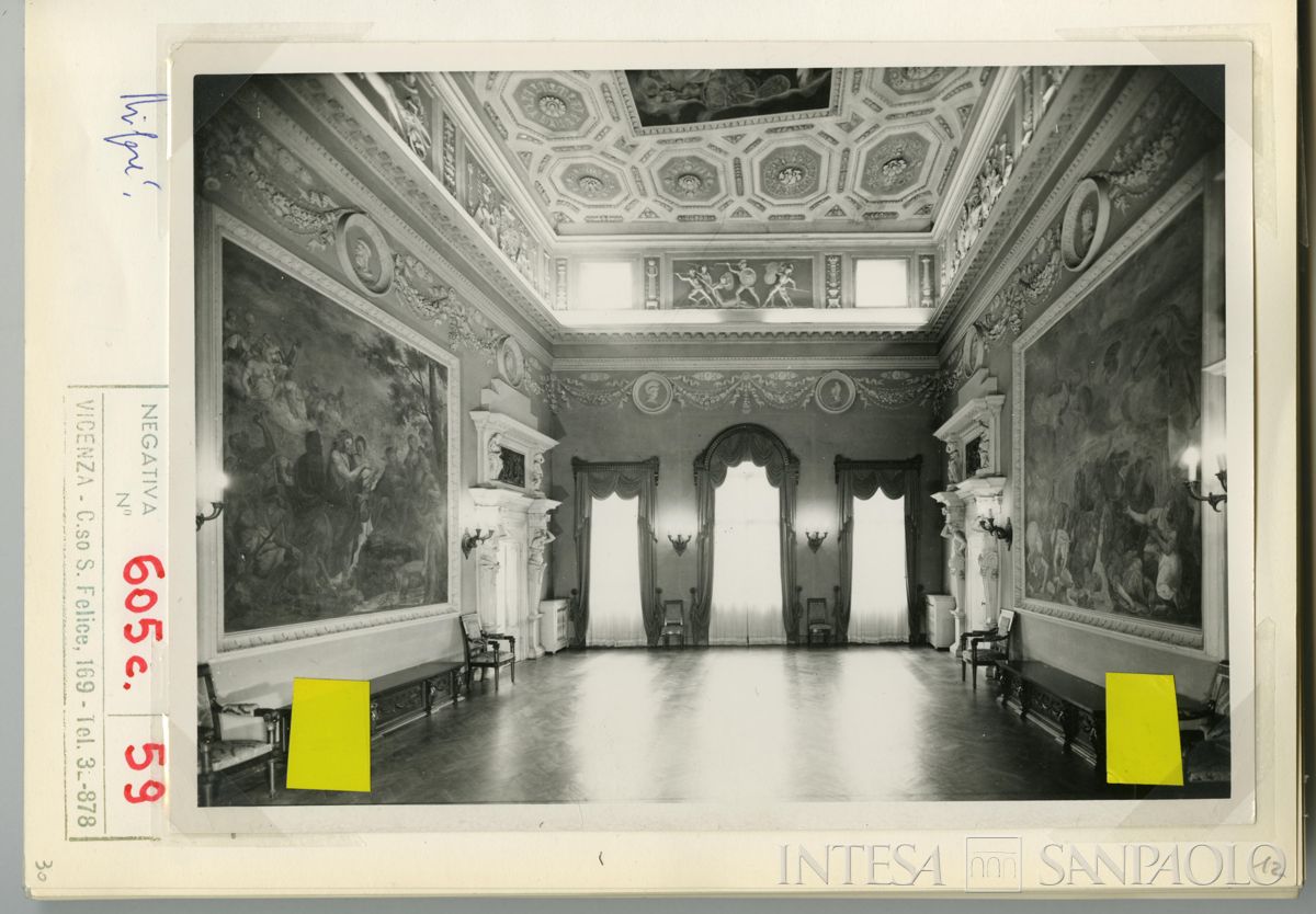 Palazzo Leoni Montanari, Salone d'Apollo, 1966 (Foto Tapparo & Trentin)