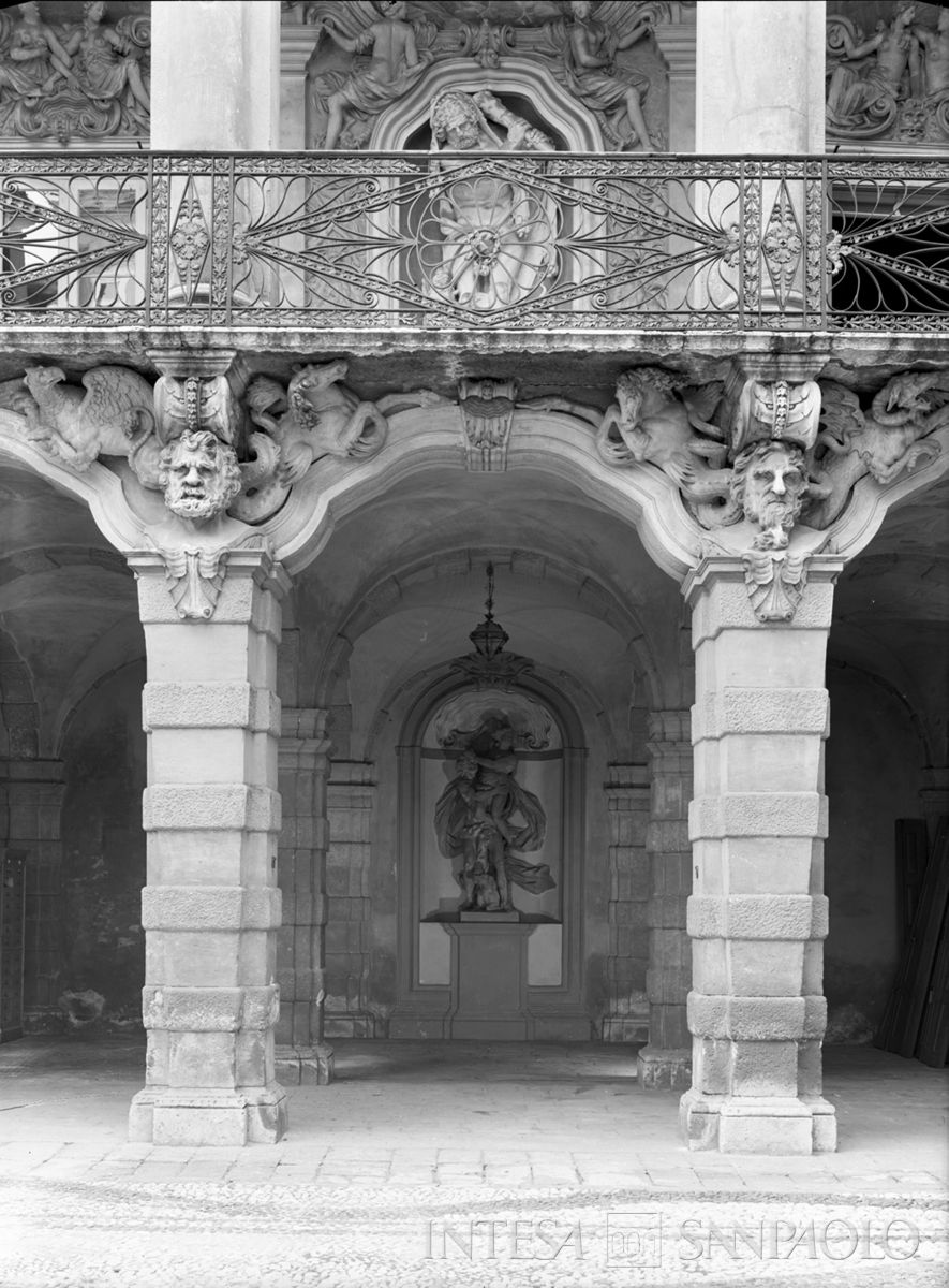 Palazzo Leoni Montanari, Loggia d'Ercole, 1966 (Foto Tapparo & Trentin)