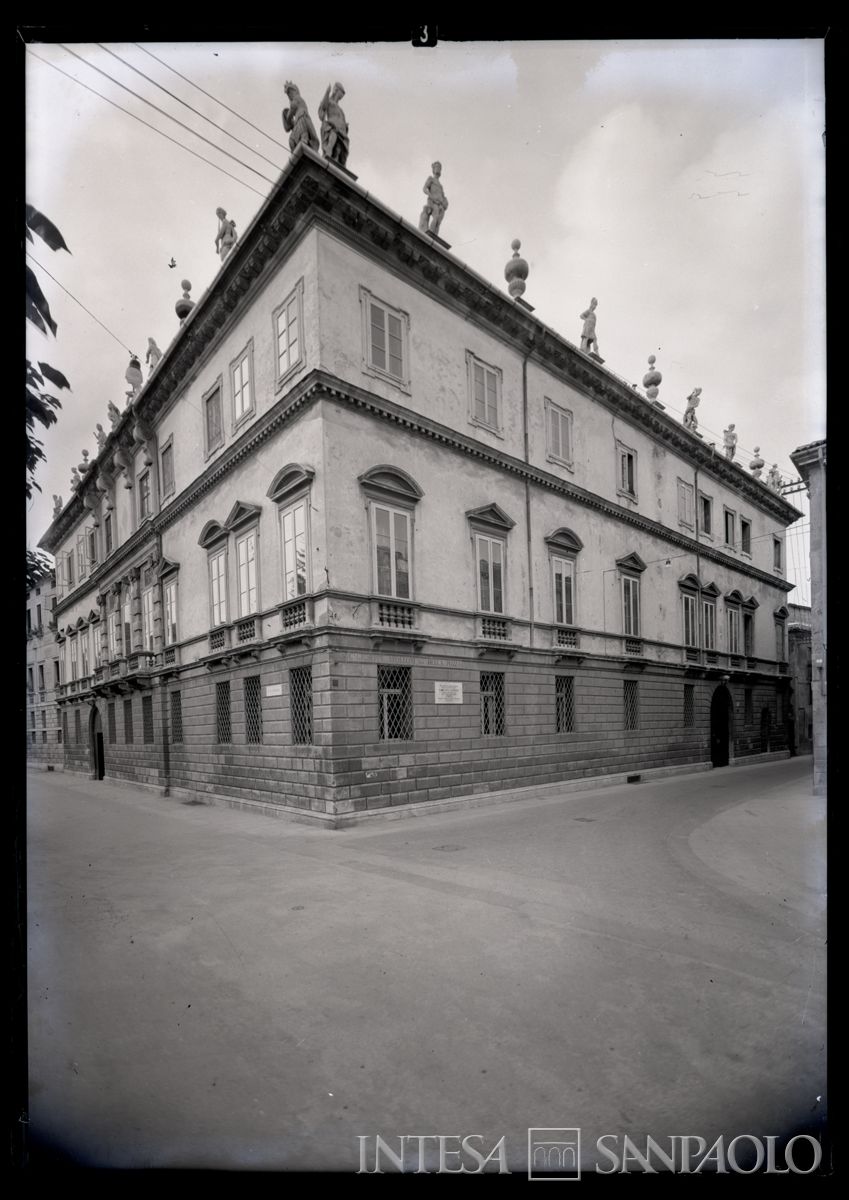 Palazzo Leoni Montanari, esterno, 1957 (Foto Tapparo & Trentin)