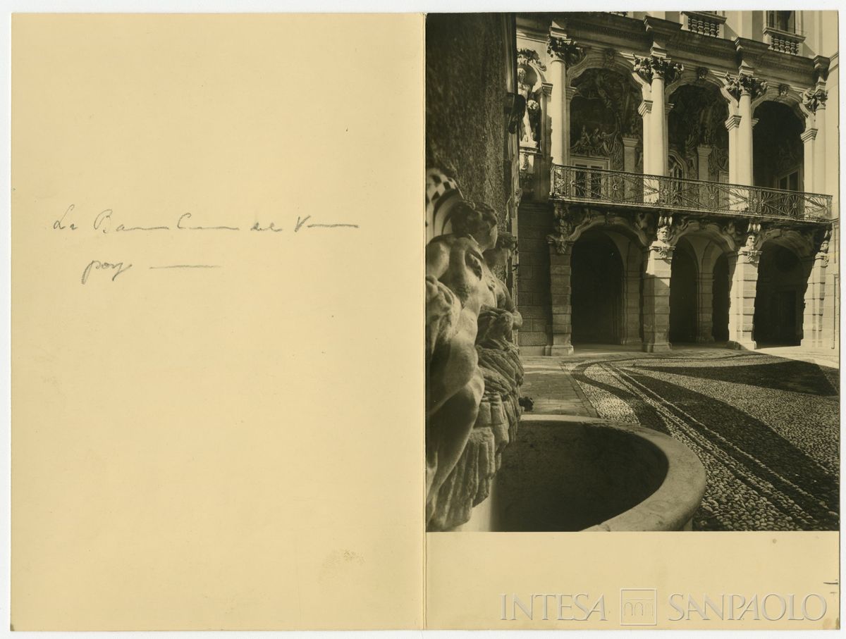 Palazzo Leoni Montanari, Loggia d'Ercole nel cortile (prototipo di biglietto augurale), 1956-1976 (Foto Tapparo & Trentin)