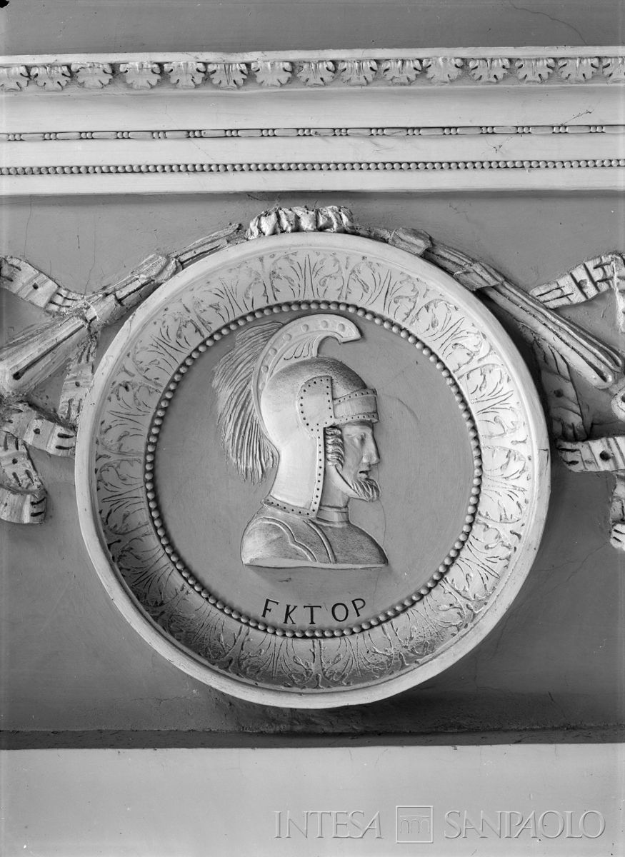 Palazzo Leoni Montanari, stucchi del Salone d'Apollo, ante 1976 (Foto Tapparo & Trentin)