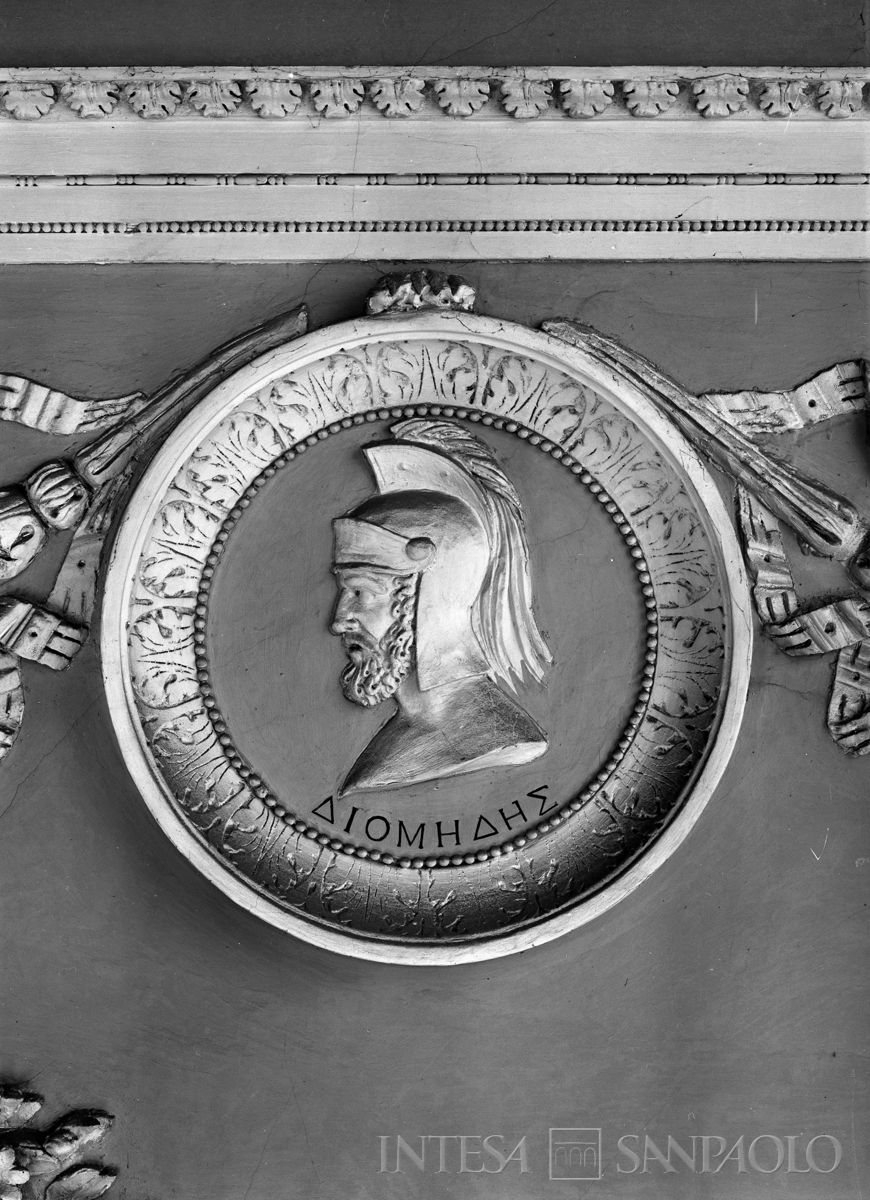 Palazzo Leoni Montanari, stucchi del Salone d'Apollo, ante 1976 (Foto Tapparo & Trentin)