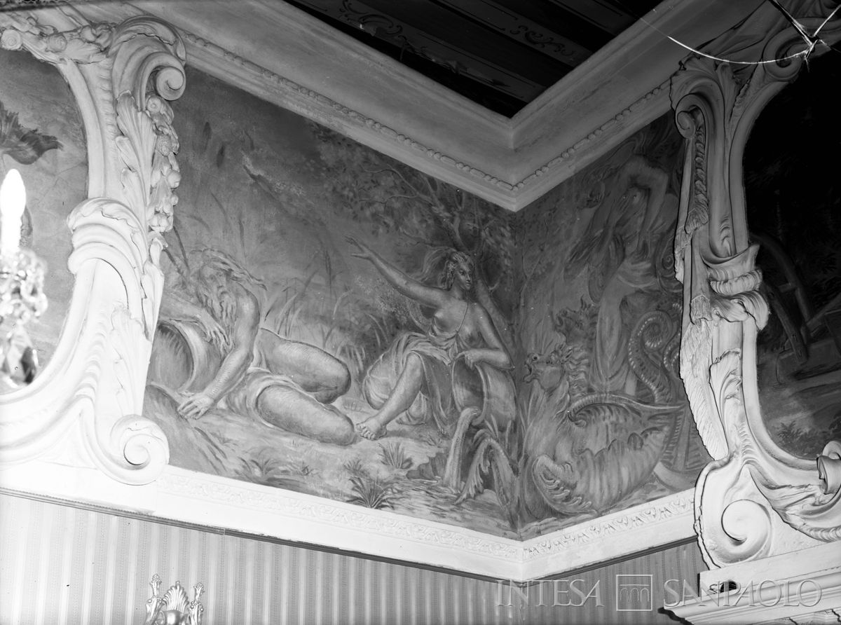 Palazzo Leoni Montanari, particolare dell'anticamera dei Quattro Elementi, raffigurante una dea su cavalli marini con un giovane e un vecchio, 1953-1976 (Foto Tapparo & Trentin)